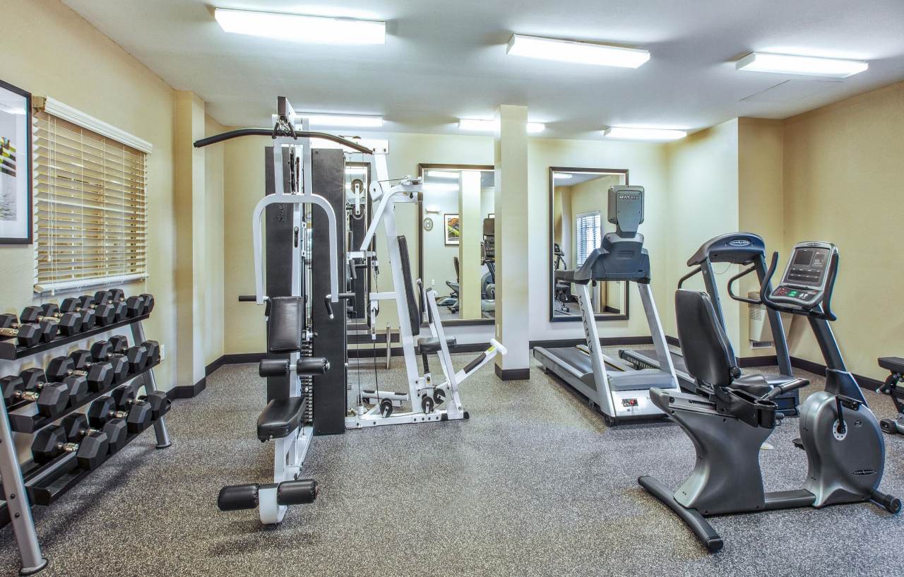 Candlewood Airport By Ihg Indianapolis