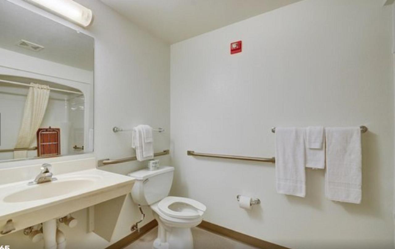 Hotel 6-indianapolis, In