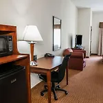 Comfort Suites Near Indianapolis Airport