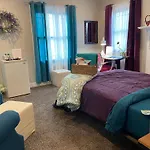 Vip Suites For Business Women, Nurses, College Moms Traveling To Indianapolis