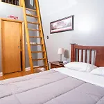 Georgia Street 4 Bedroom Condo Downtown!!