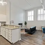Cozysuites - 1Br With Direct Skybridge Access #3