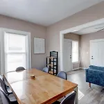 Prime 2Br Gem, Near Convention Hub!