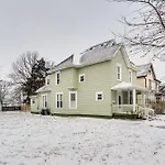 Indianapolis Vacation Rental Near Downtown!