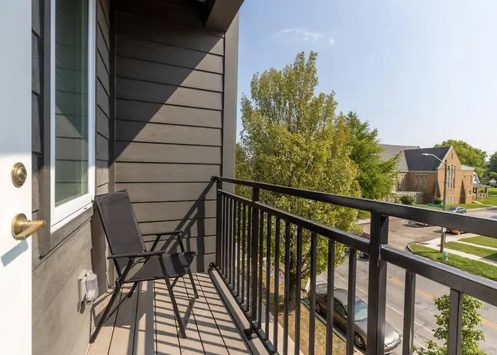 Affordable 1Bd, Comfy Queen Beds, With Gym
