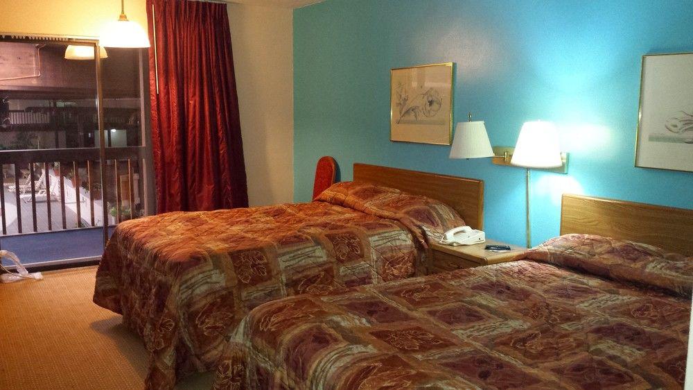 6 In Hotel 2*