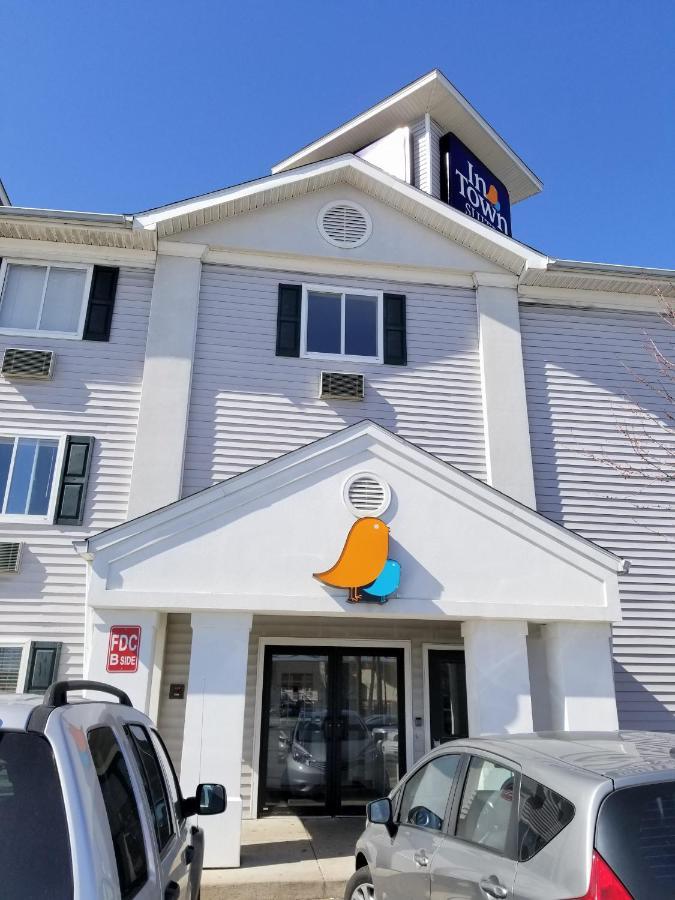 Hotel Intown Extended In -college Park Michigan Road Indianapolis