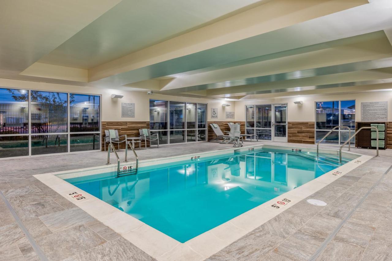 Towneplace By Marriott Airport Hotel Indianapolis