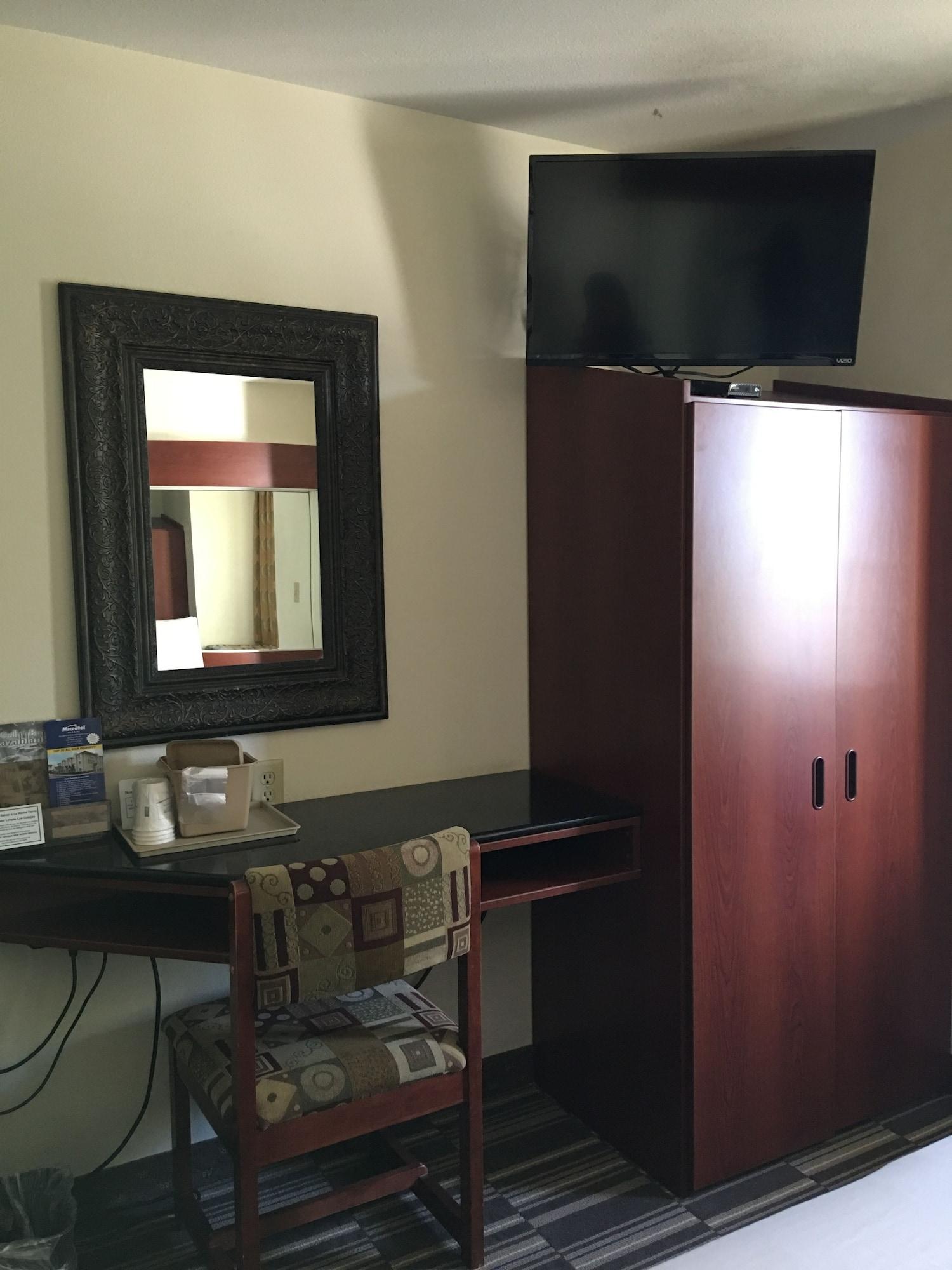 Hotel Microtel & By Wyndham Airport Indianapolis