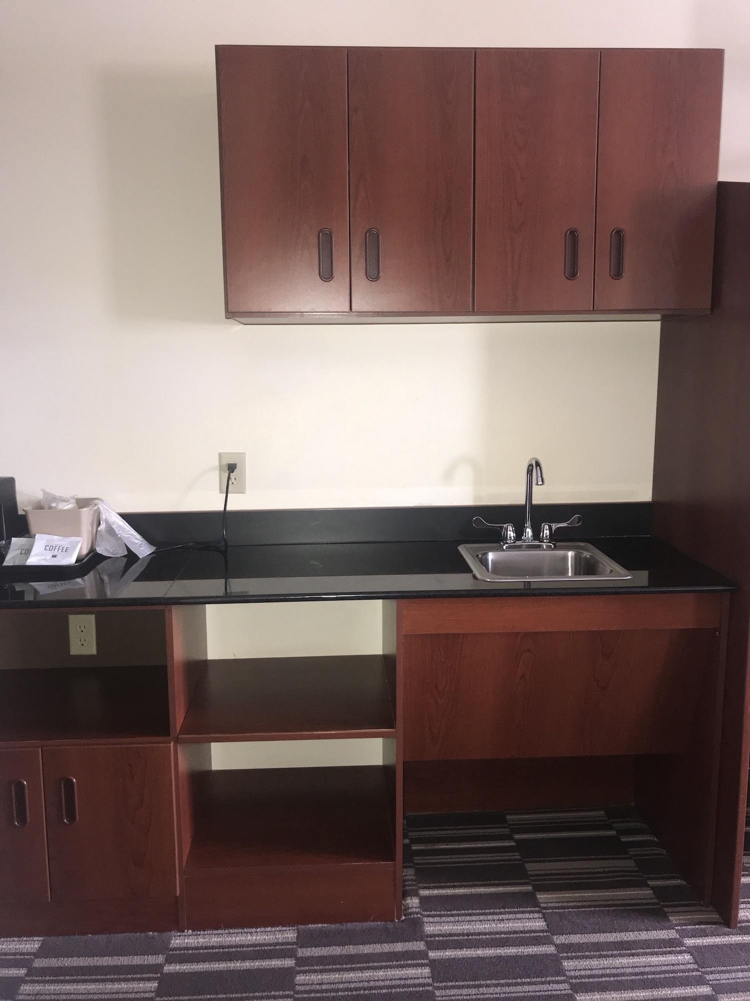 Microtel & By Wyndham Airport Hotel Indianapolis
