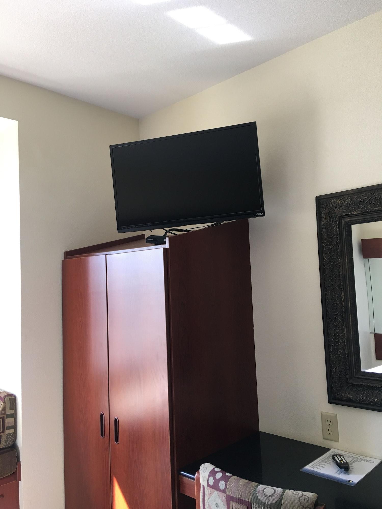 Hotel Microtel & By Wyndham Airport
