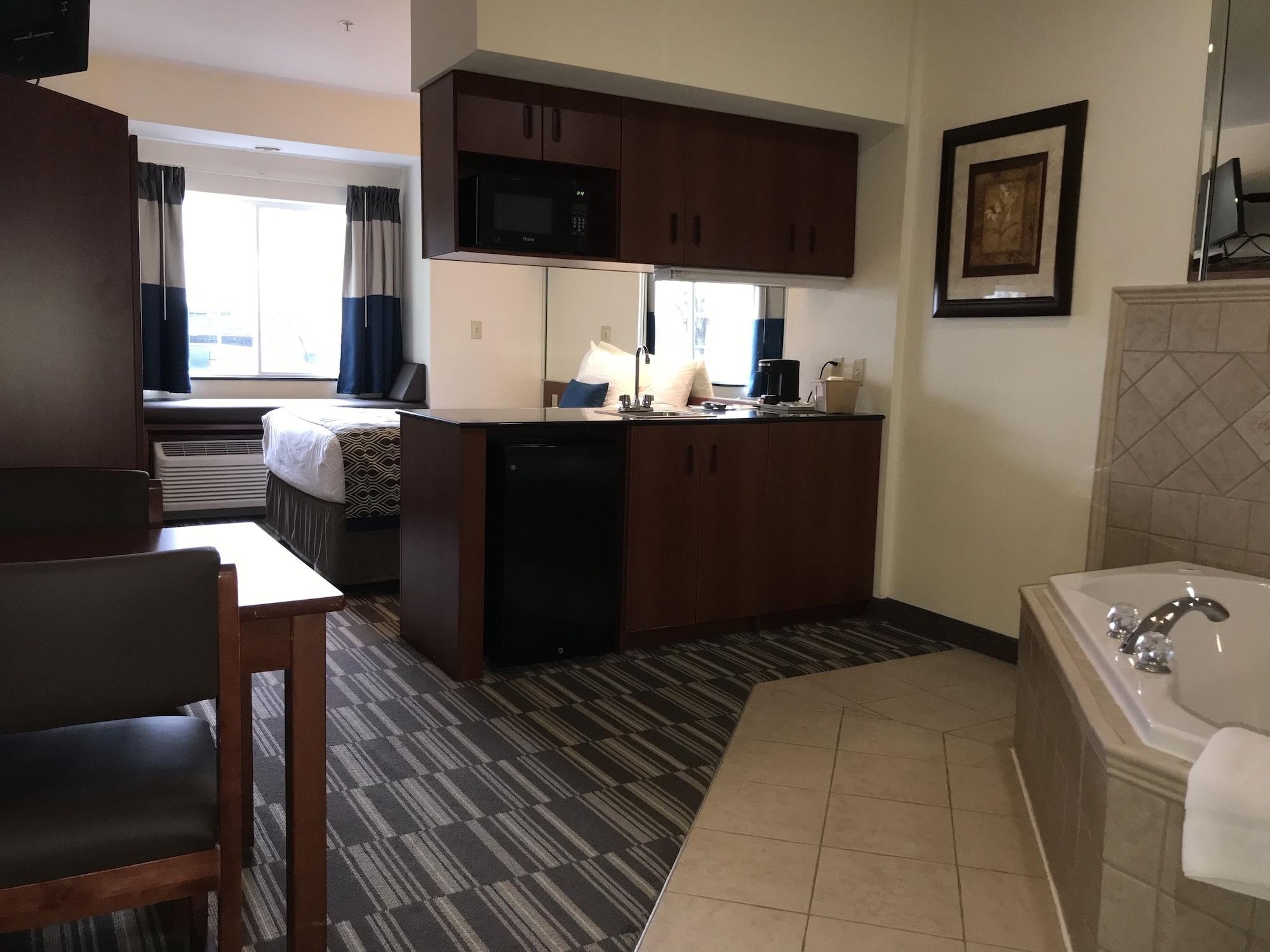 Microtel & By Wyndham Airport