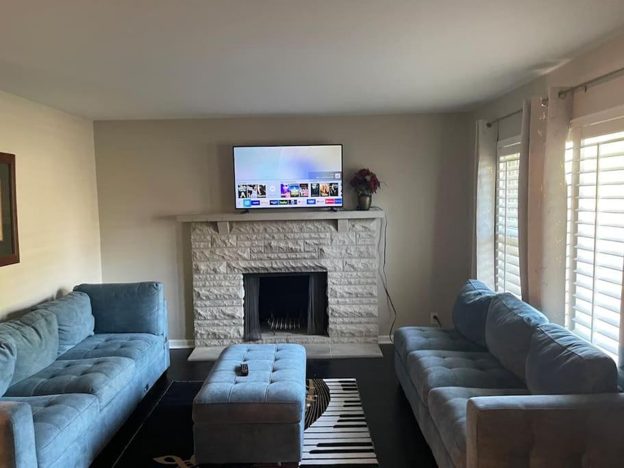 Modern Away From * Indianapolis