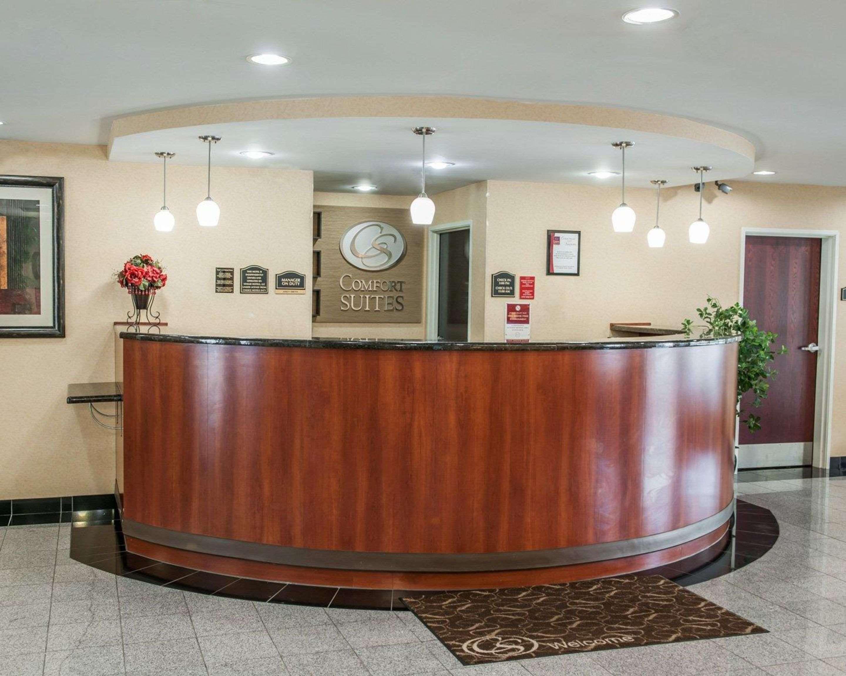 Comfort Near Airport Hotel 3*