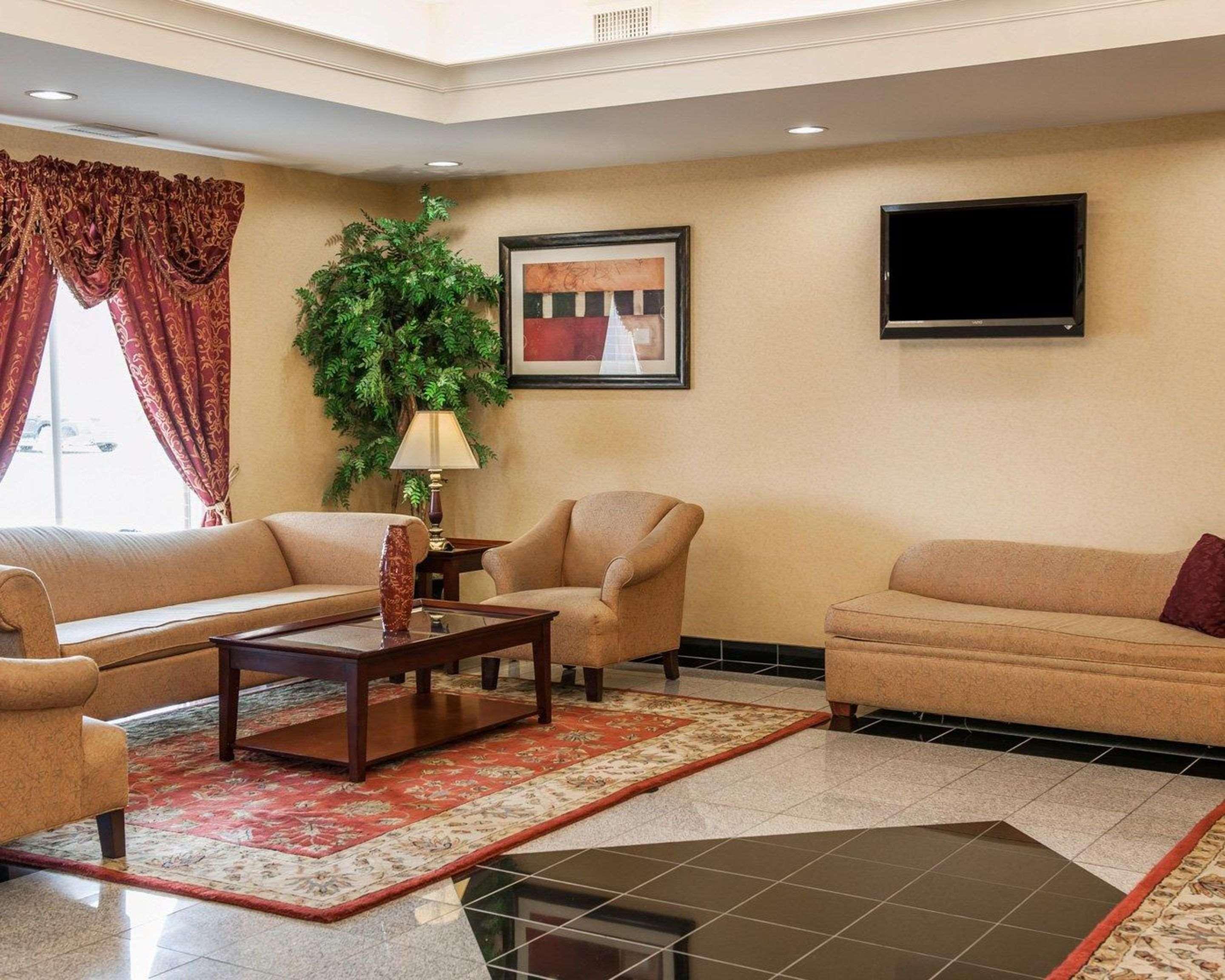 Comfort Near Airport Hotel