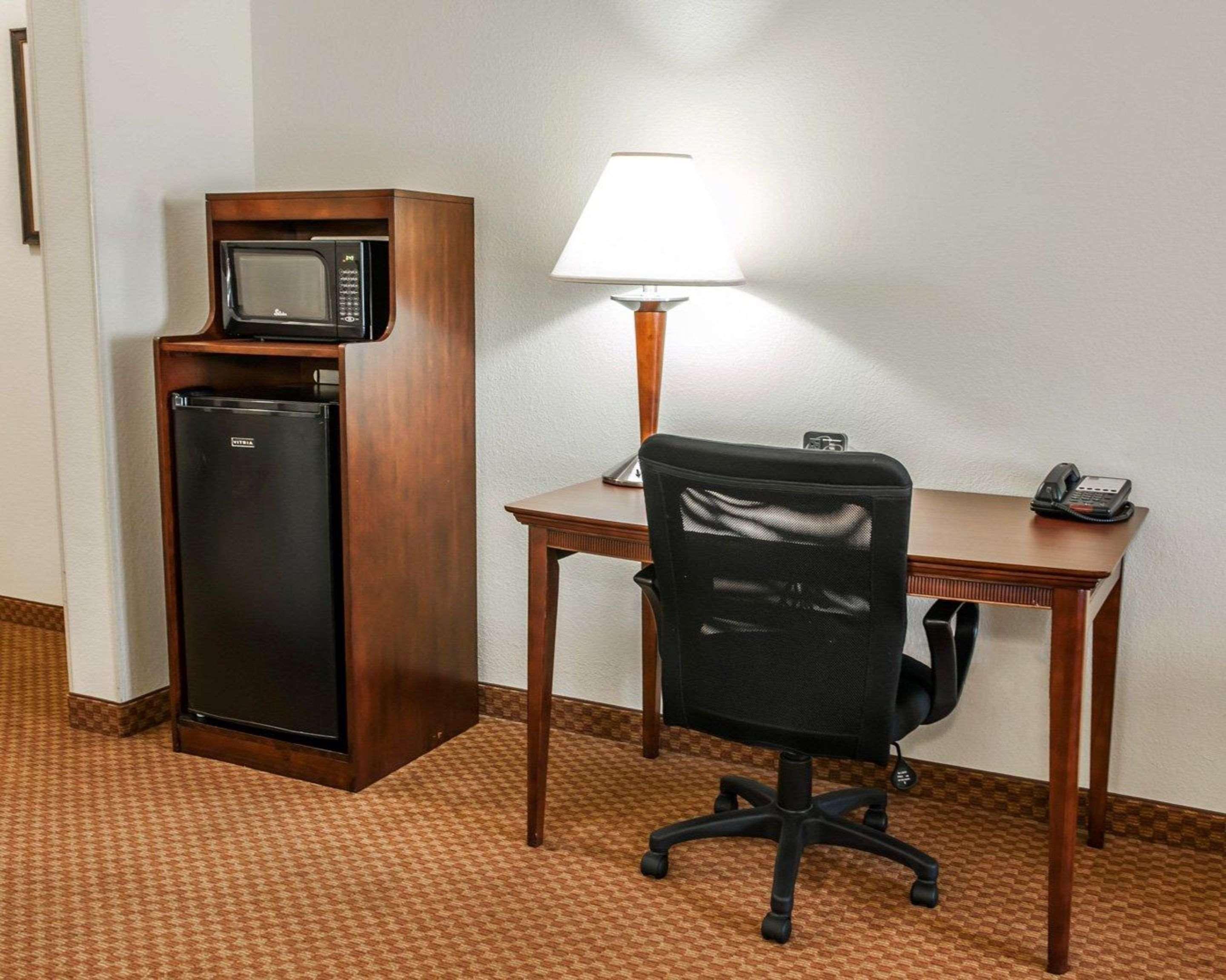 Comfort Near Airport Hotel