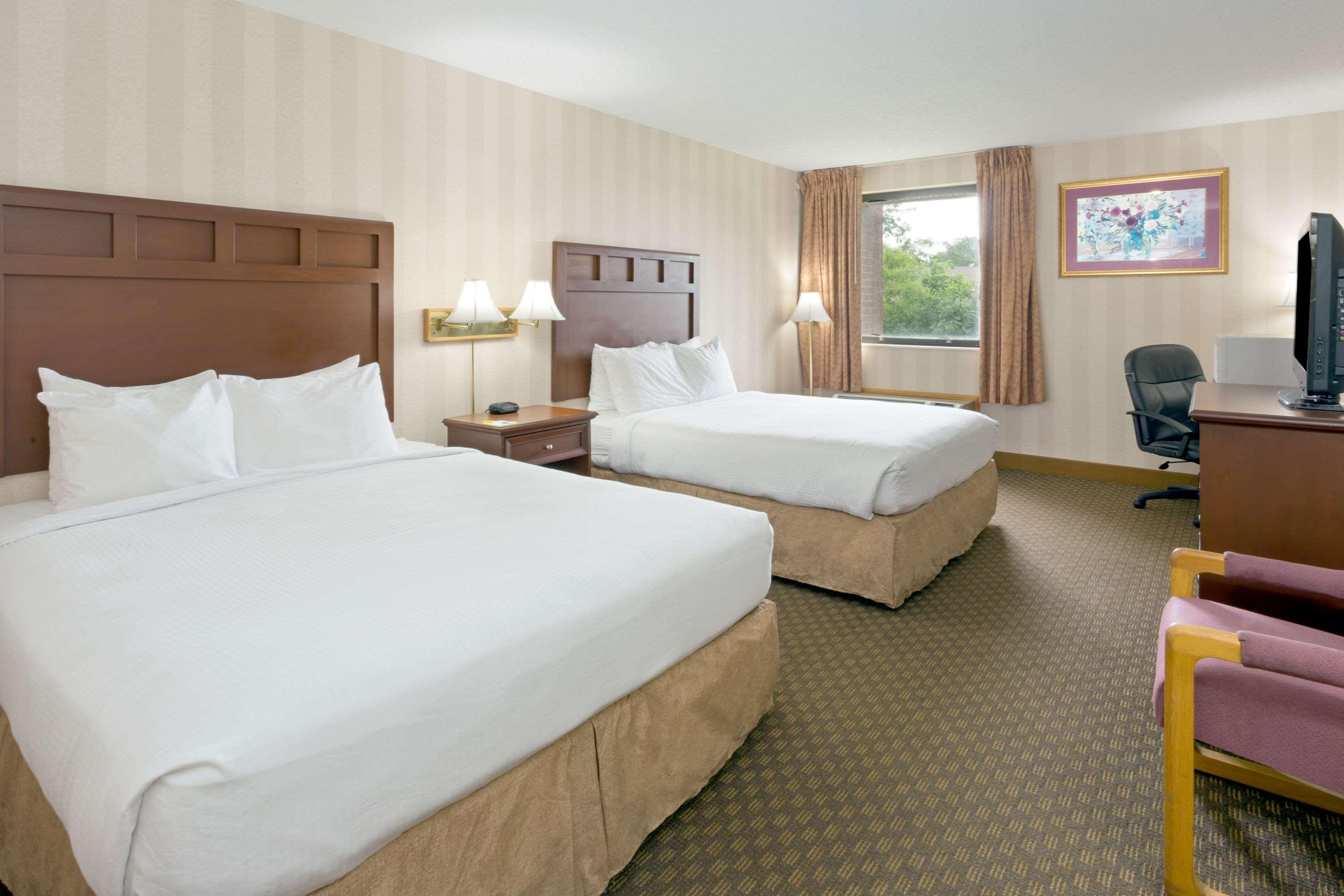 Hotel Days & By Wyndham Northwest Indianapolis