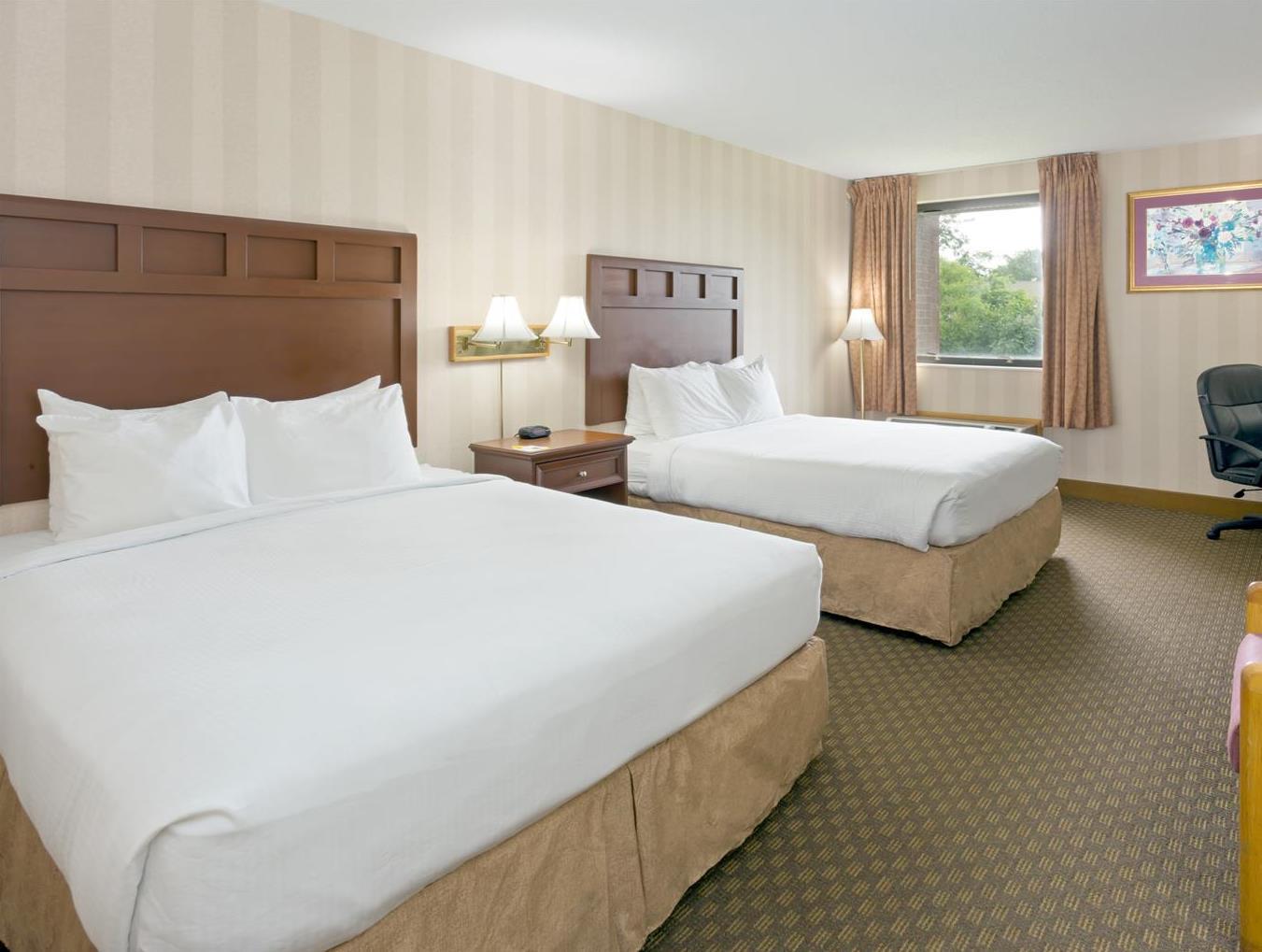 Days & By Wyndham Northwest Indianapolis