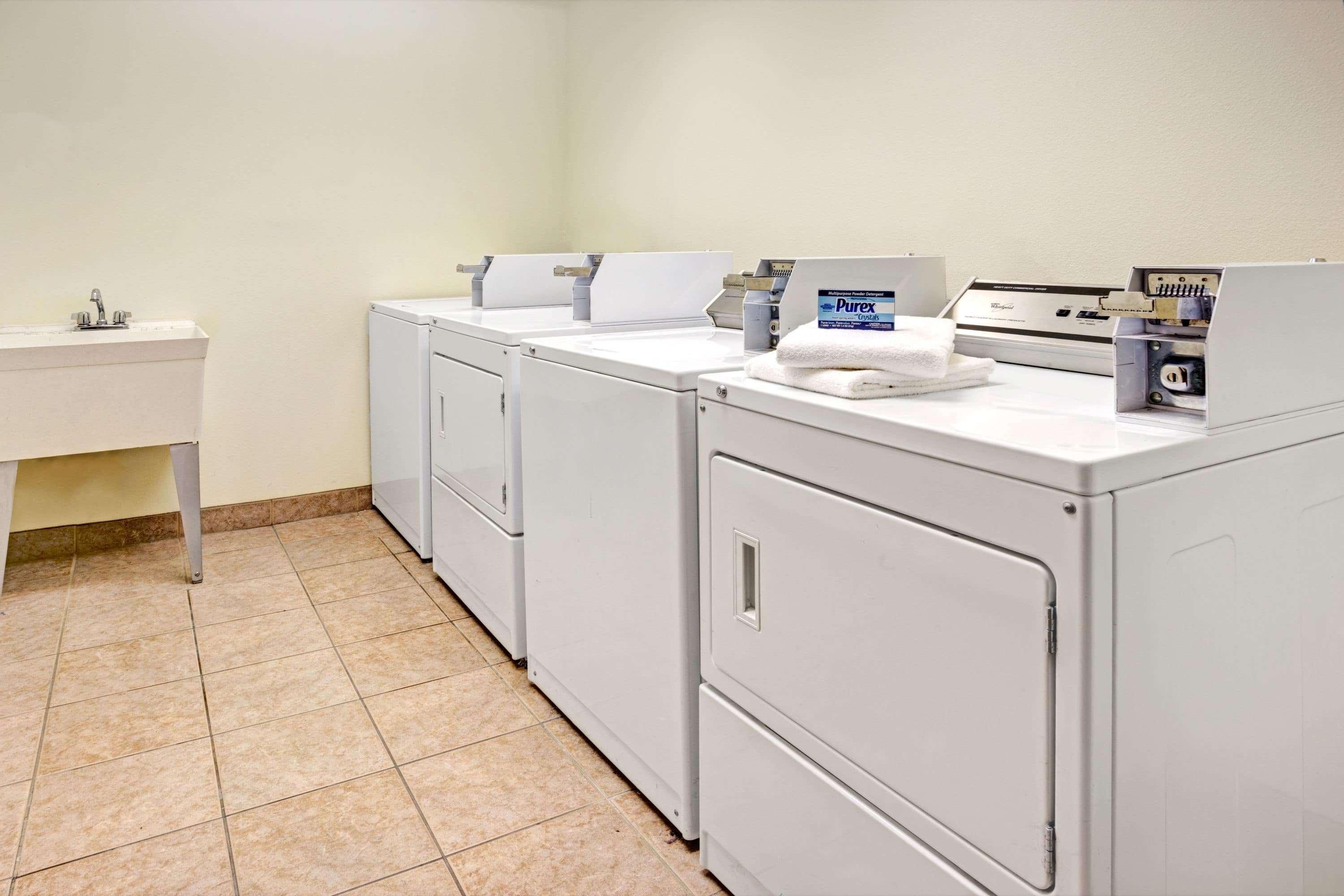 Hotel Microtel & By Wyndham Airport