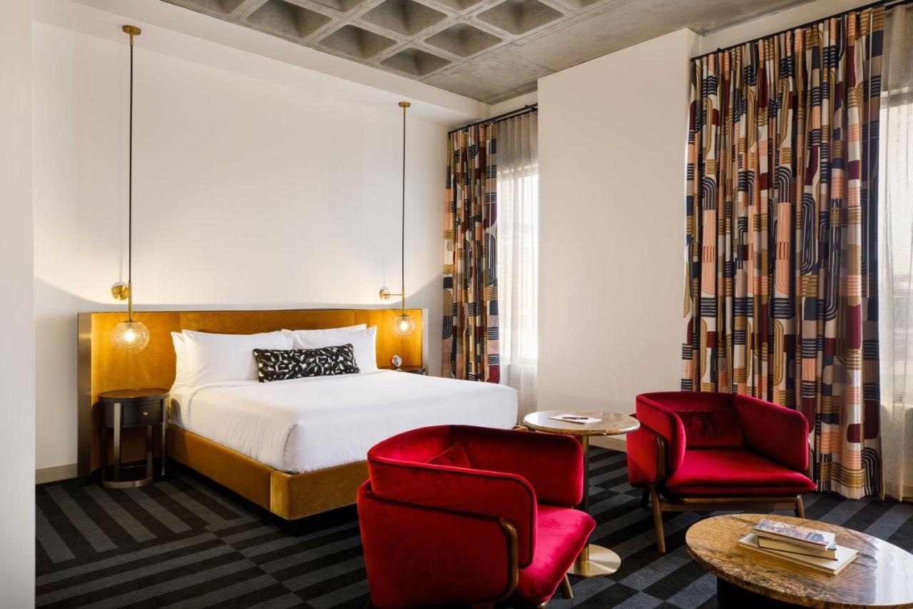 Hotel Indy, Indianapolis, A Tribute Portfolio