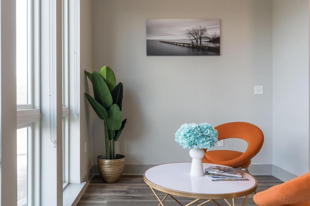 Apartment Stylish 1br With View *