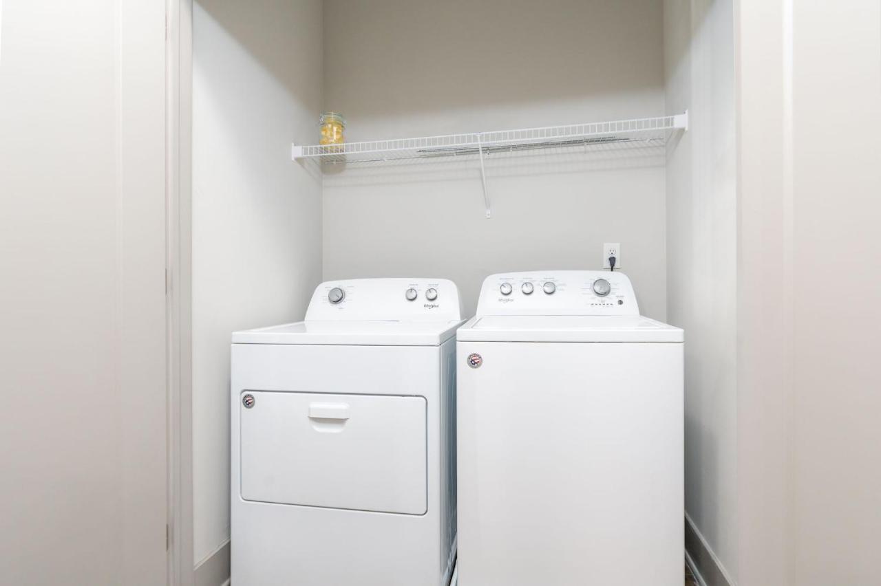Stylish 1br With View *