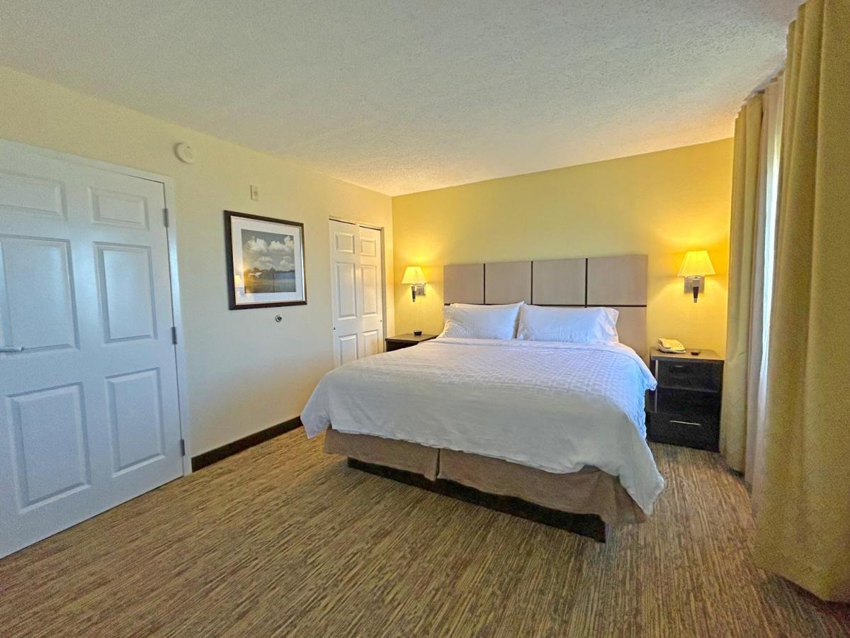 Hotel Candlewood Downtown Medical District By Ihg 2*
