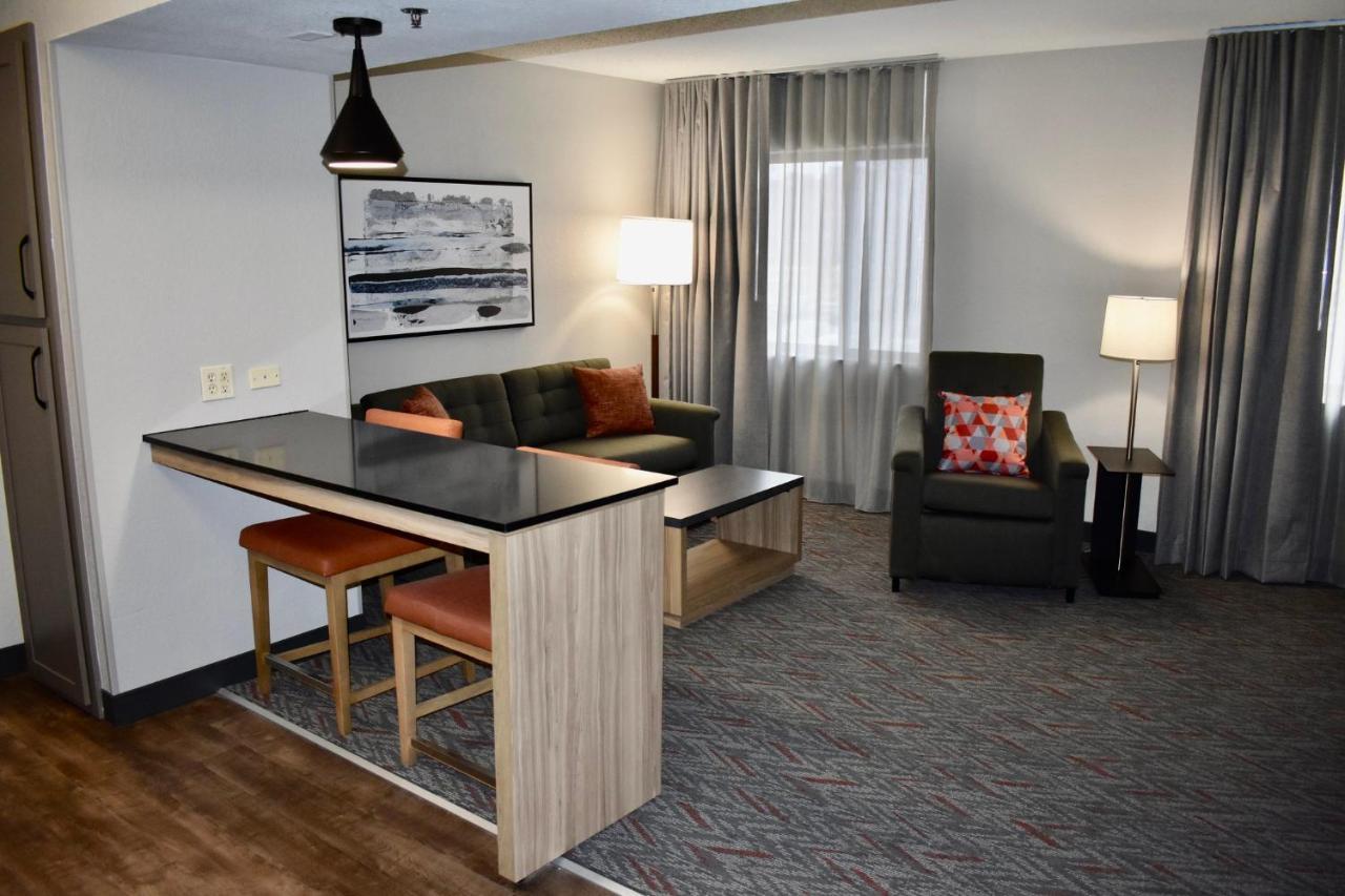 Candlewood Downtown Medical District By Ihg 2*
