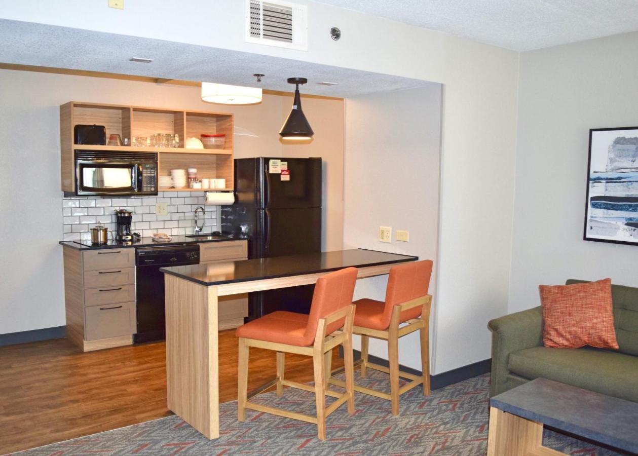 Hotel Candlewood Downtown Medical District By Ihg 2*
