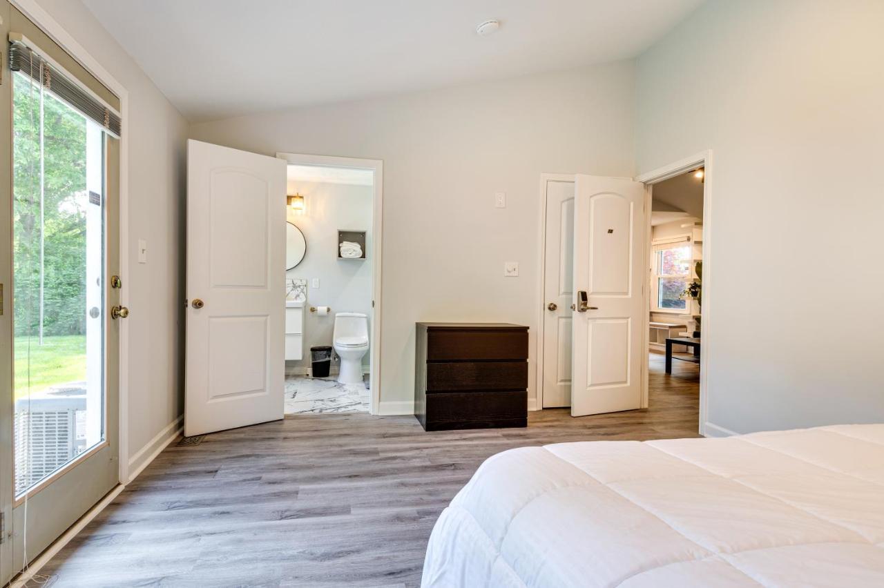 Tree-lined About 10 Mi To Downtown! Holiday home *