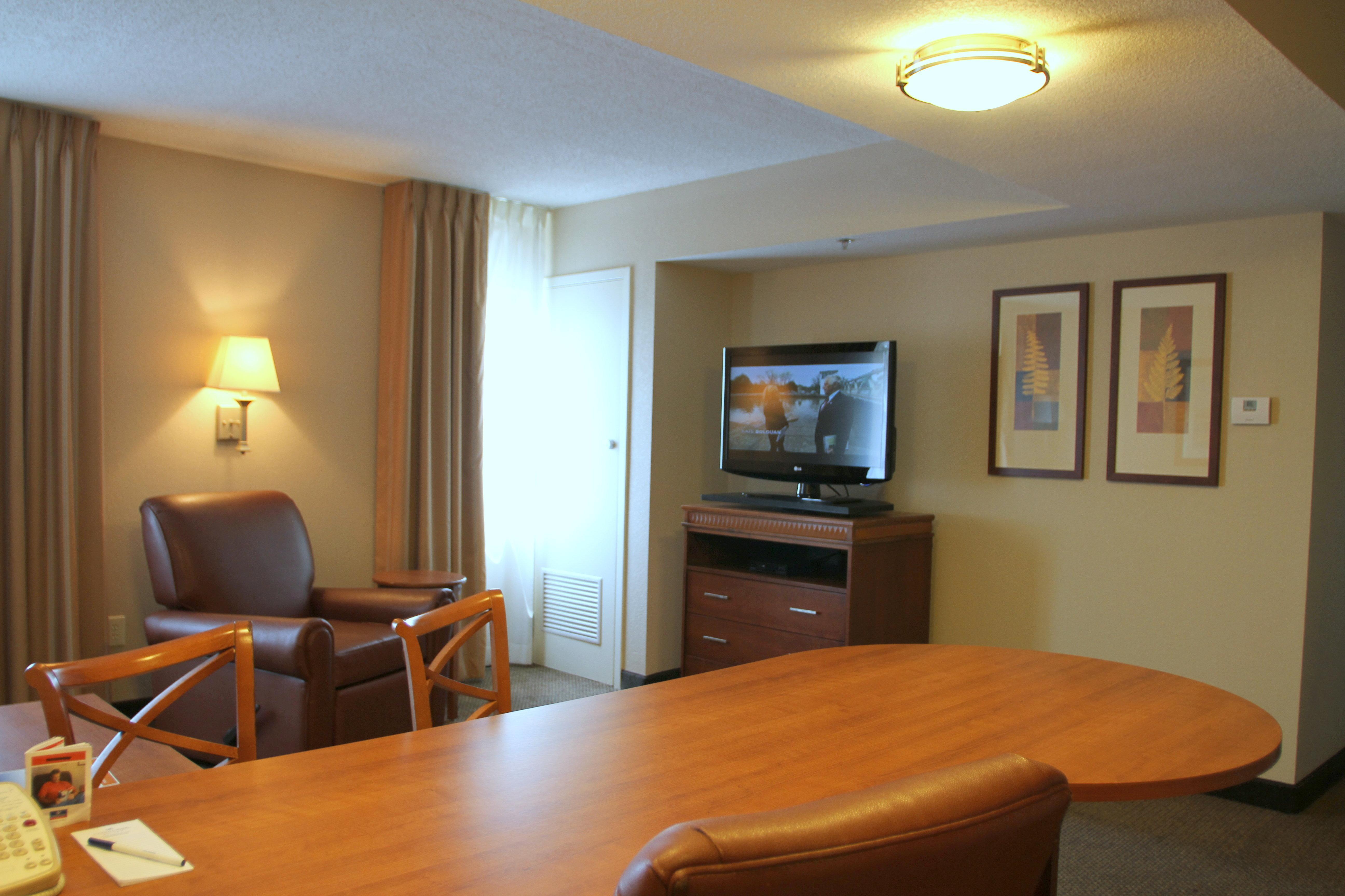 Candlewood Downtown Medical District By Ihg Indianapolis