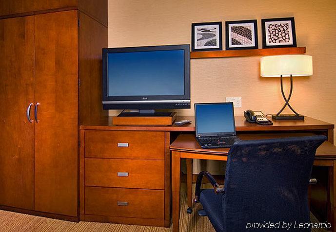 Hotel Courtyard By Marriott Airport Indianapolis
