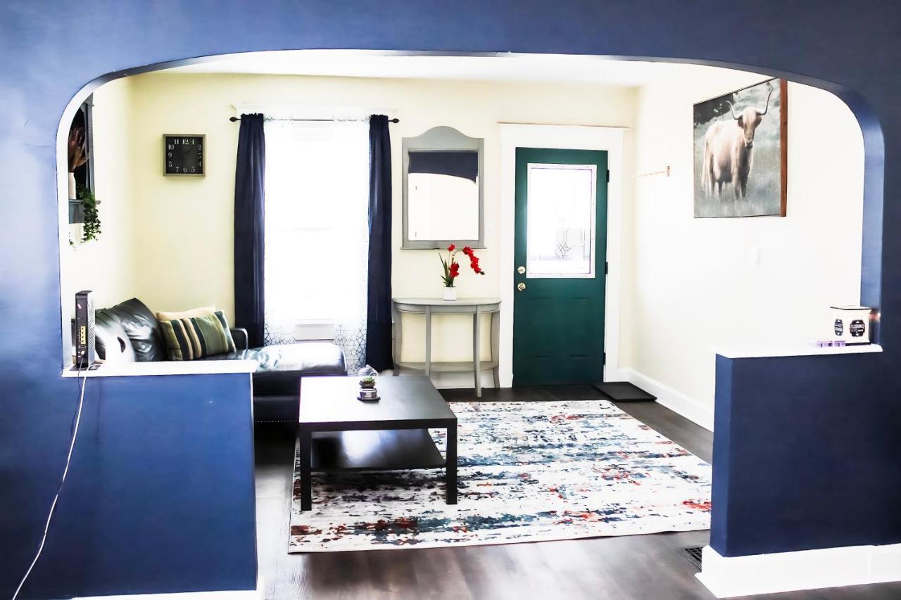 Cozy Retreat Near Downtown Indianapolis- Private Bedroom Homestay Indianapolis