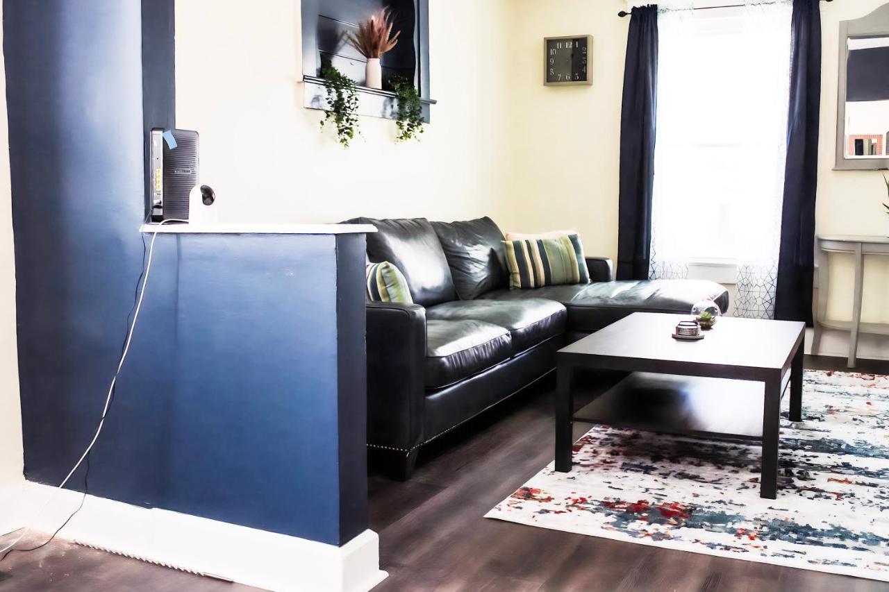 Cozy Retreat Near Downtown Indianapolis- Private Bedroom * Indianapolis