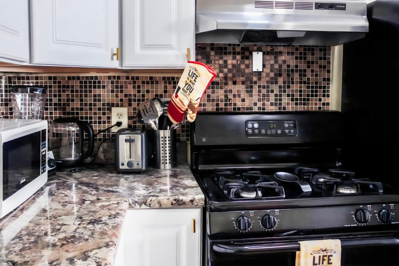 Cozy Retreat Near Downtown Indianapolis- Private Bedroom Homestay Indianapolis