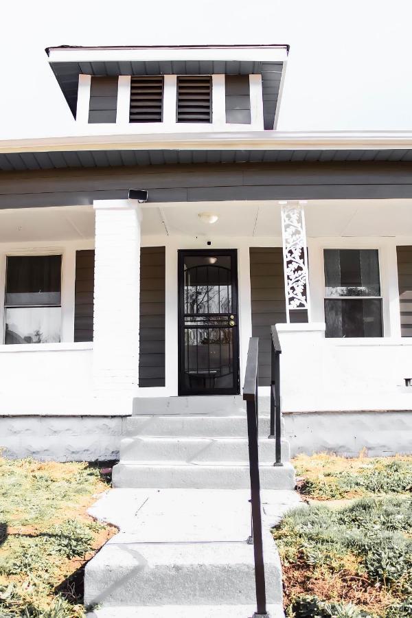 Cozy Retreat Near Downtown Indianapolis- Private Bedroom Indianapolis
