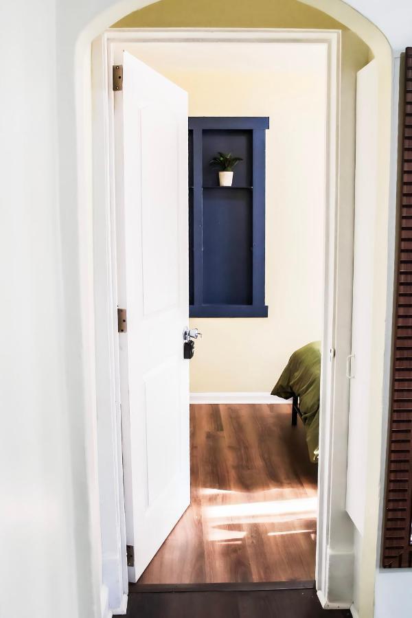 Homestay Cozy Retreat Near Downtown Indianapolis- Private Bedroom Indianapolis