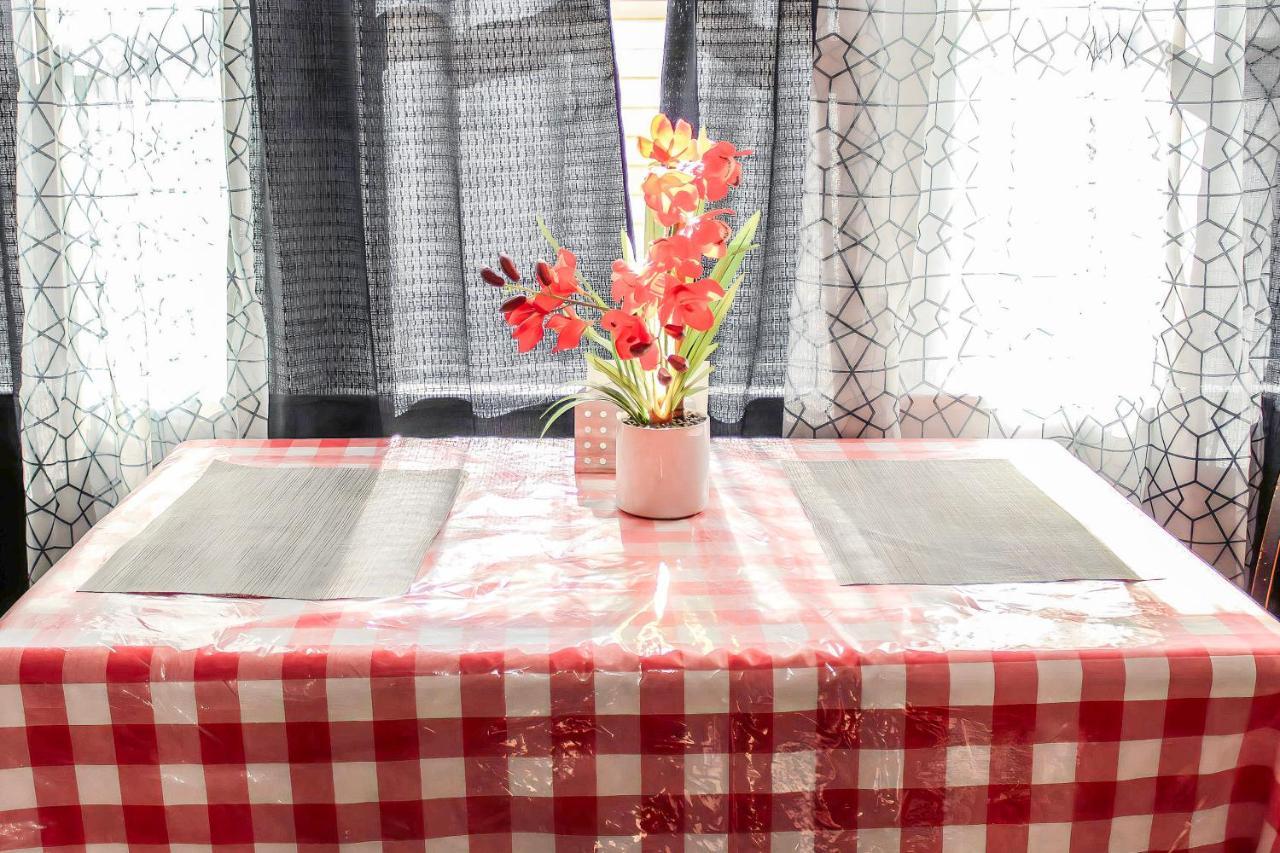 Cozy Retreat Near Downtown Indianapolis- Private Bedroom Homestay