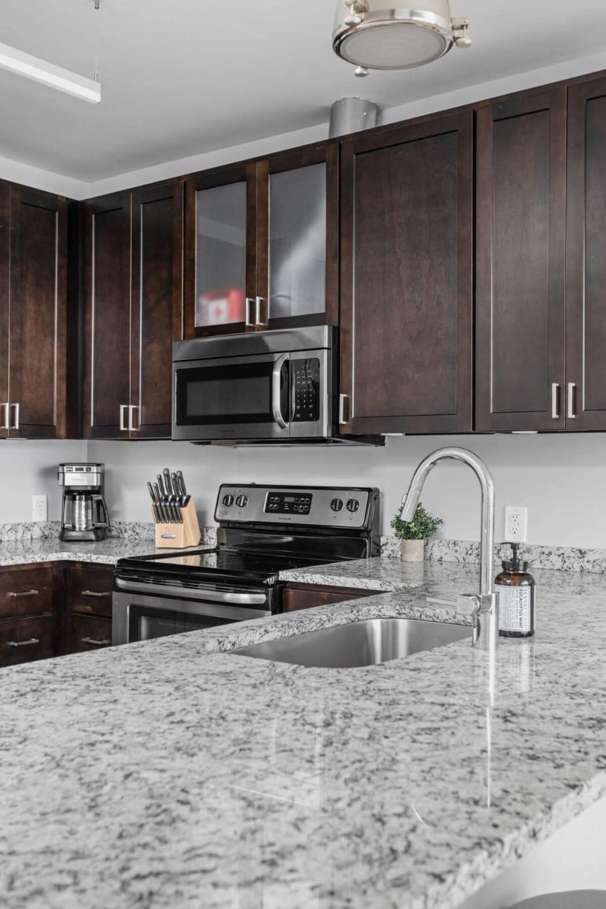 Cozysuites L Roomy 1br, Monument Circle, Indy Indianapolis