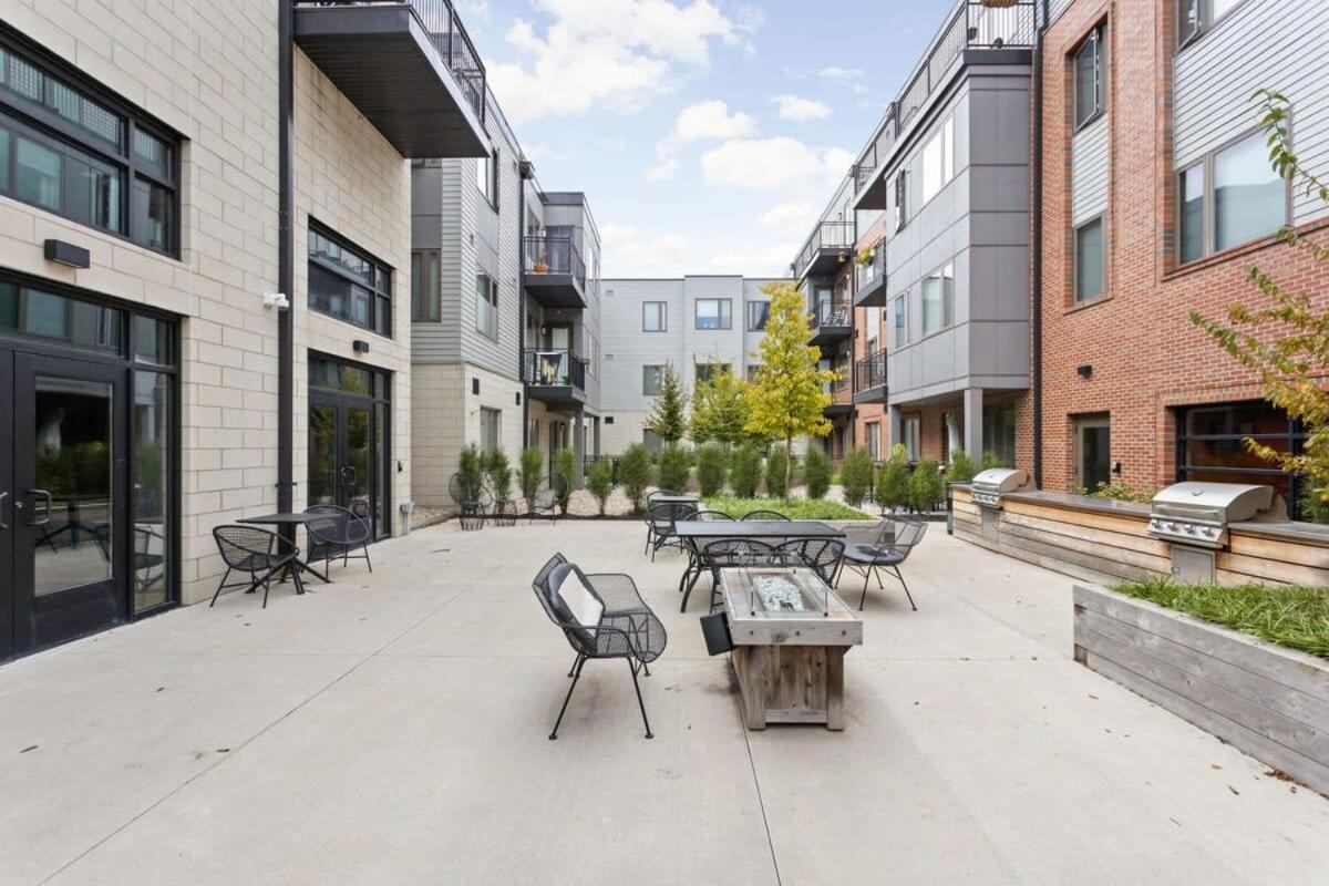 Apartment Stunning Near Broad Ripple Cozysuites *