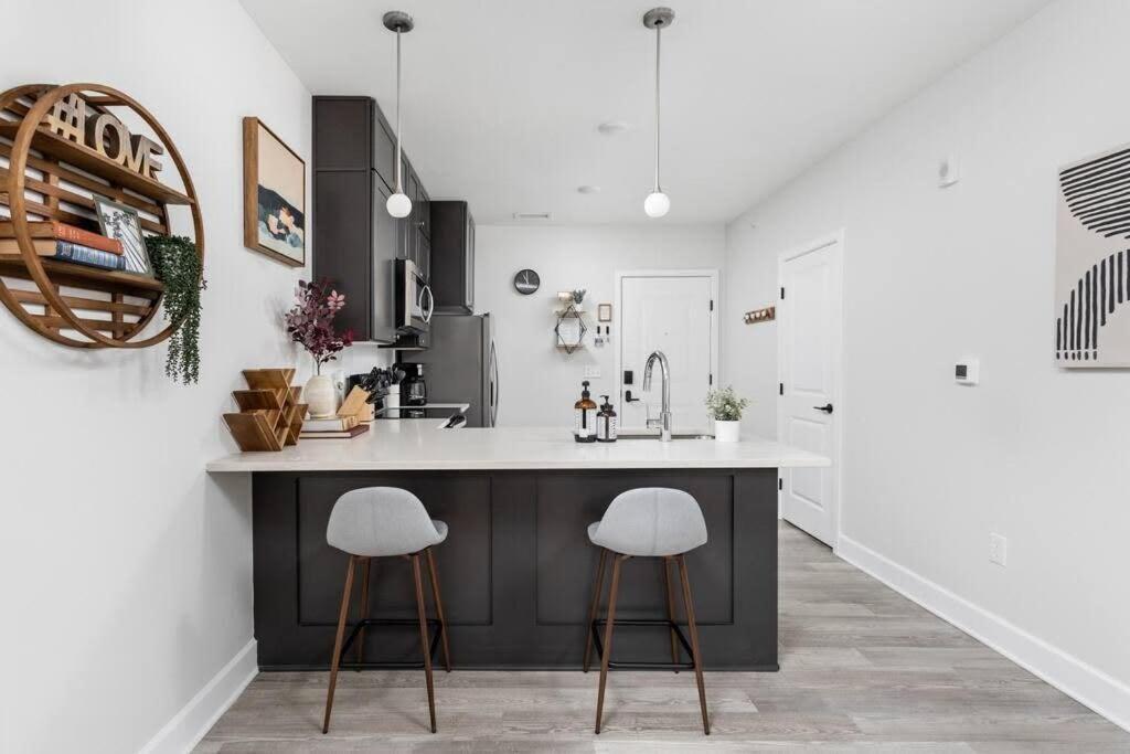 Apartment Stunning Near Broad Ripple Cozysuites