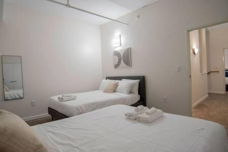 3br Cozysuites The Block Direct Skybridge Access#1 *