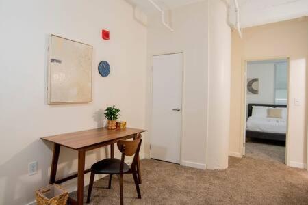 3br Cozysuites The Block Direct Skybridge Access#1 Indianapolis