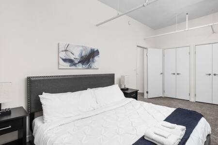 5br Cozysuites The Block With Pool Table Arcade *