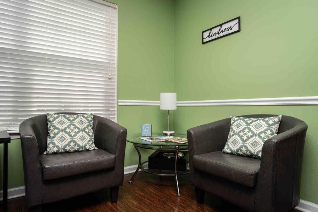 Modern 3 Bedroom 20 Min Downtown / 25 Mins Grand Park * Indianapolis