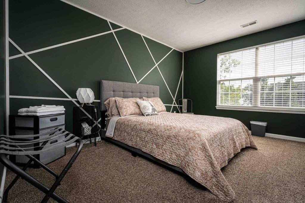 Holiday home Modern 3 Bedroom 20 Min Downtown / 25 Mins Grand Park *
