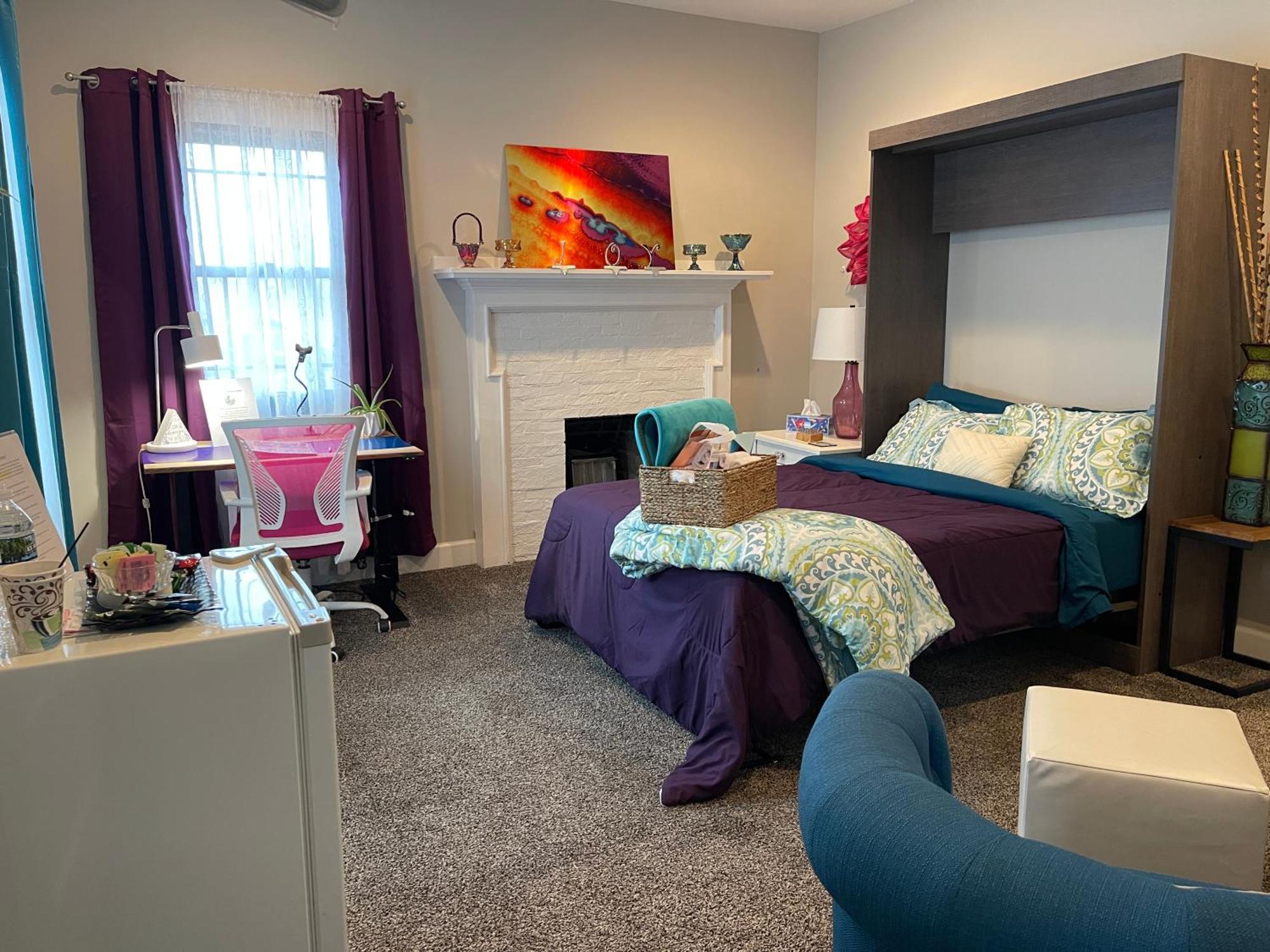 Vip For Business Women, Nurses, College Moms Traveling To Homestay *