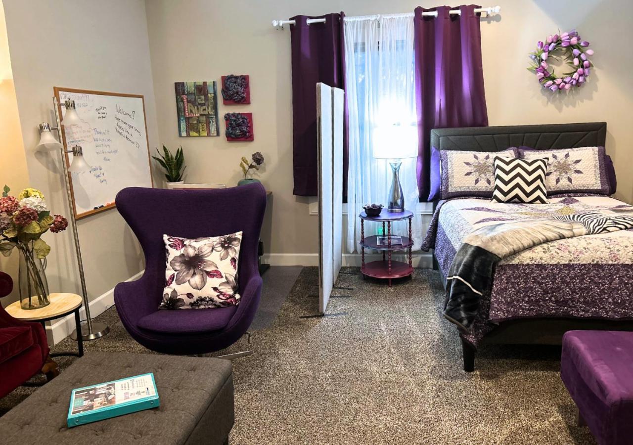 Vip For Business Women, Nurses, College Moms Traveling To * Indianapolis