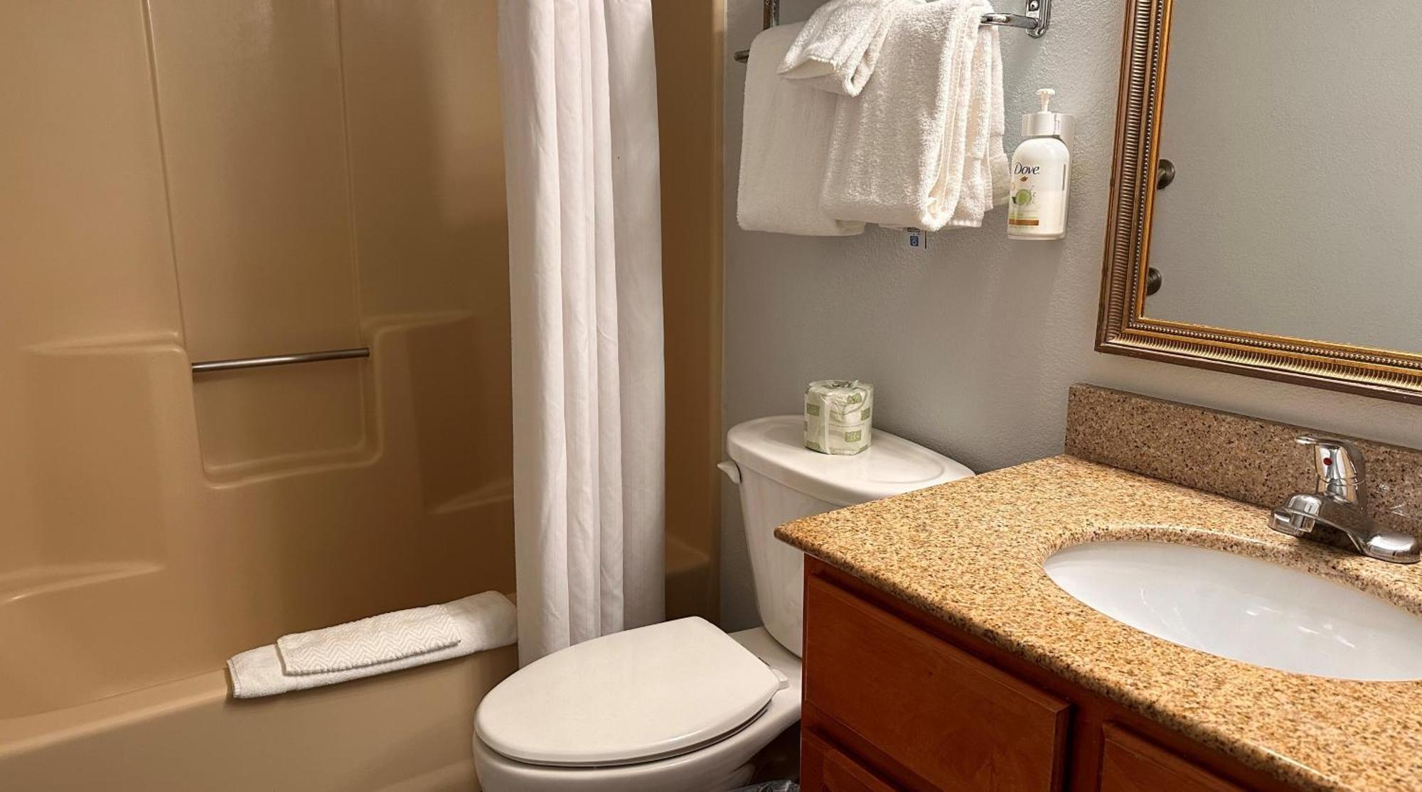 Baymont By Wyndham Northwest Hotel 3*