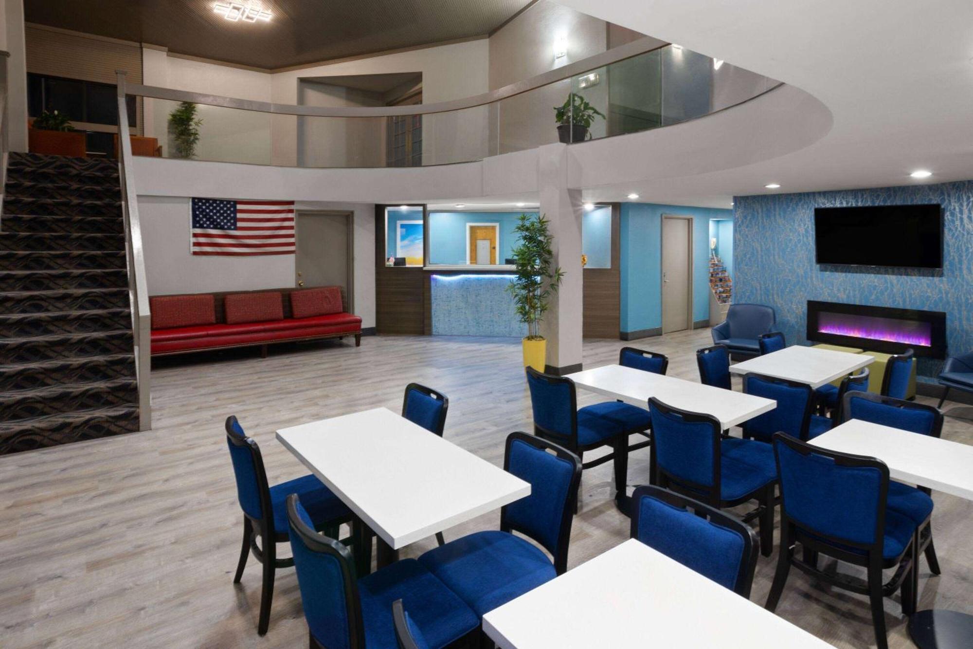 Days & By Wyndham Northwest 2* Indianapolis